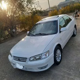 Toyota Camry 2000