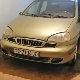 Daewoo Tacuma 2001