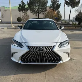 Lexus ES 350 2022