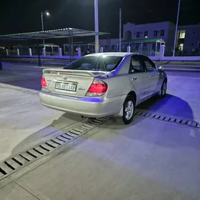 Toyota Camry 2004