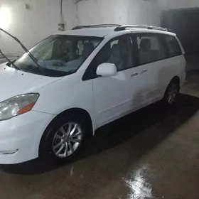 Toyota Sienna 2008