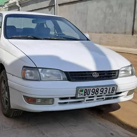 Toyota Corona 1995
