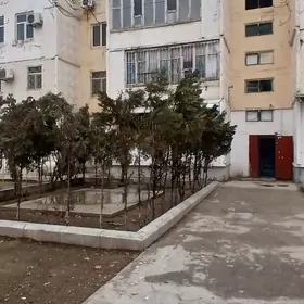  11 МКР 2 ЭТАЖ 2 КОМ 