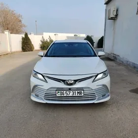 Toyota Camry 2020
