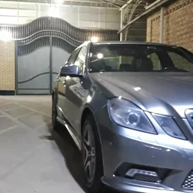 Mercedes-Benz E350 2011