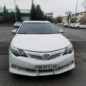 Toyota Camry 2013