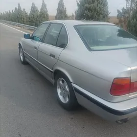 BMW E34 1990