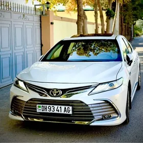 Toyota Camry 2018