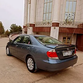Toyota Camry 2004