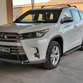 Toyota Highlander 2018