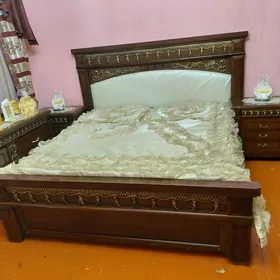 Gigant spalni komplekt