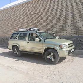 Infiniti QX4 1997