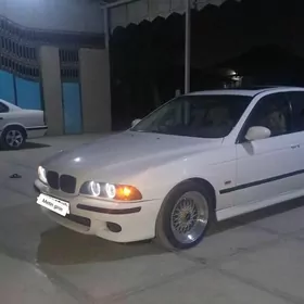 BMW E39 2001