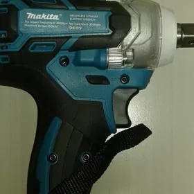 Boltowýor batreli. Болтовёорт.