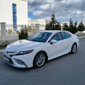Toyota Camry 2022