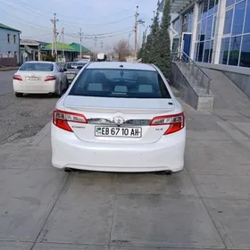 Toyota Camry 2013