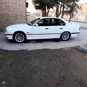BMW 525 1988