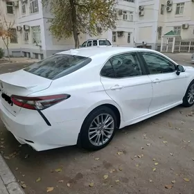 Toyota Camry 2022