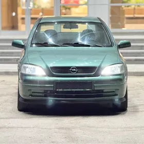 Opel Astra 2003