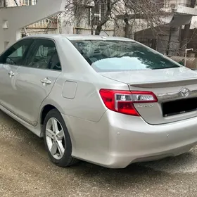 Toyota Camry 2012