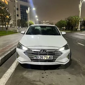 Hyundai Elantra 2020