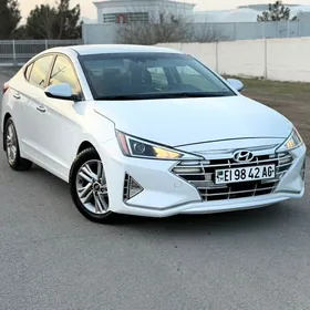Hyundai Elantra 2020
