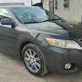 Toyota Camry 2011