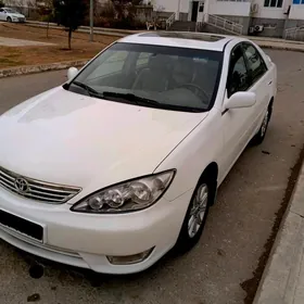 Toyota Camry 2004