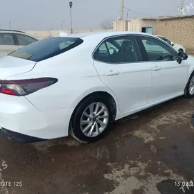Toyota Camry 2023