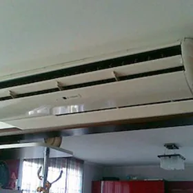 DAYKIN Потолочный сплинт инвер