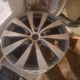 Limitet 2 diska 18 lik