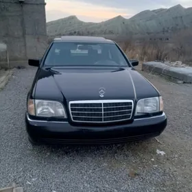 Mercedes-Benz 600SEL 1992