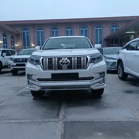 Toyota Land Cruiser Prado 2024