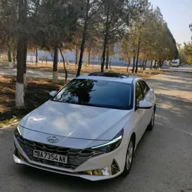 Hyundai Elantra 2021