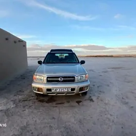 Nissan Pathfinder 2003