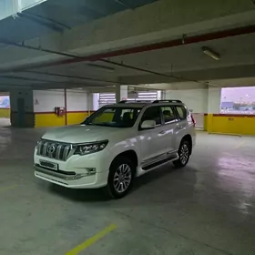 Toyota Land Cruiser Prado 2022