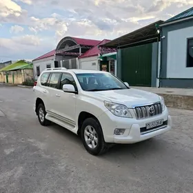 Toyota Land Cruiser Prado 2012