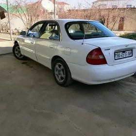 Hyundai Sonata 1997