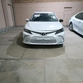 Toyota Camry 2022