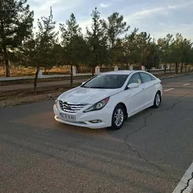 Hyundai Sonata 2011