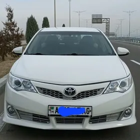 Toyota Camry 2012