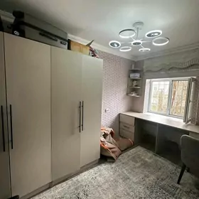 2 Mkr 1 Etaz 3komnat