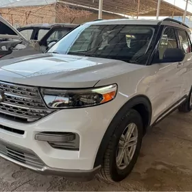 Ford Explorer 2021