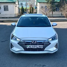 Hyundai Elantra 2020