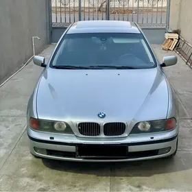 BMW E39 1998