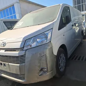 Toyota Hiace 2025