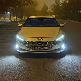 Hyundai Elantra 2021