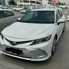 Toyota Camry 2020