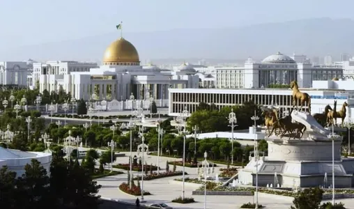 Türkmenistanyň welaýatlarynda birnäçe etraplaryň häkimleri täzelendi