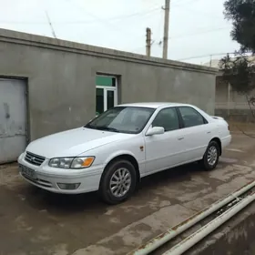 Toyota Camry 1999